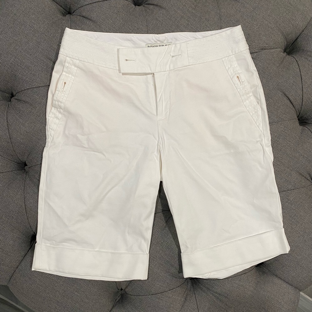 Banana Republic Bermuda Shorts - Size 2 - White